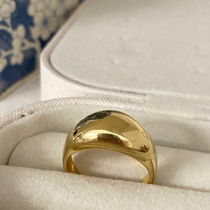 Mejuri dome ring - gold vermeil